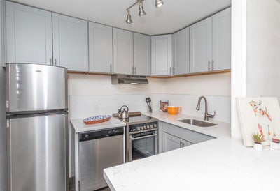 Lease takeover for Large Studio Downtown Tempe Main Photo