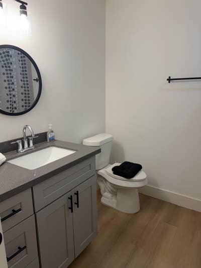  Newly Renovated & Fully Furnished | Minutes from  Main Photo