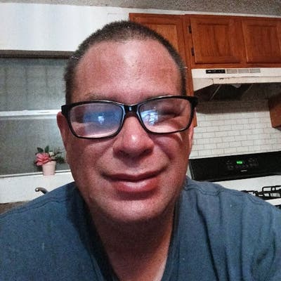 47 year old Male seeks a large room Main Photo
