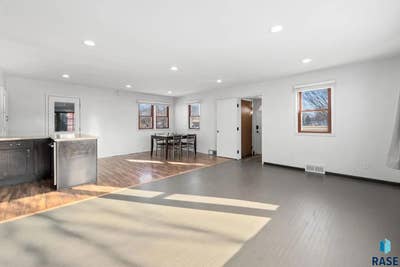 Looking for Male Roommate for house I bought Main Photo