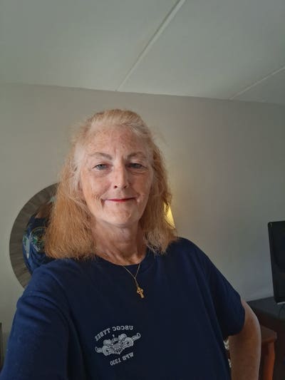 Seeking a private home share Main Photo