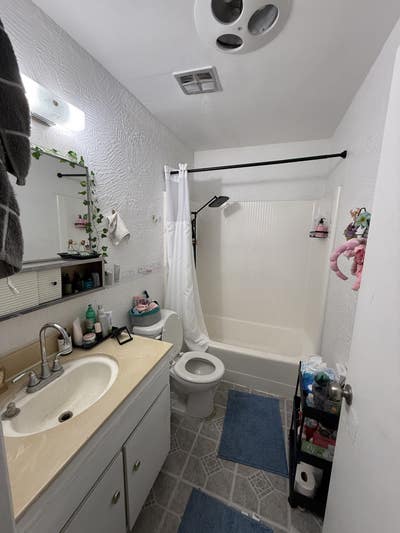 2nd room for rent in 2 bed 1 bath apartment  Main Photo