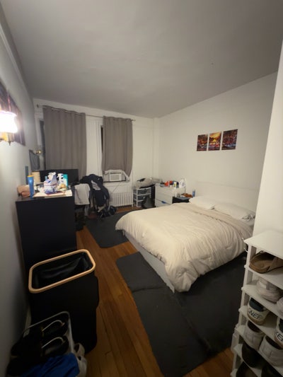 Large room in 4bed 3 bath apartment Main Photo