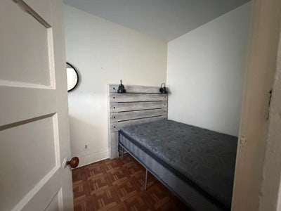 Astoria room sublet $1300 - 5 min walk to N/W Main Photo