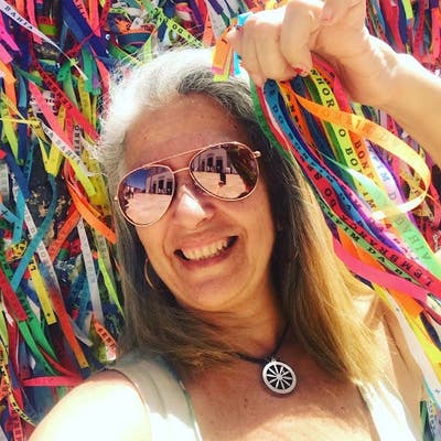 Professional Female seeks a small or large room Main Photo