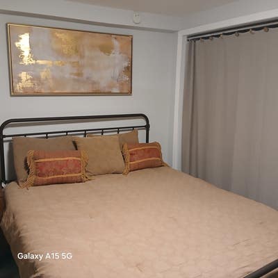 Quiet, furnished includes utilities,metro Main Photo