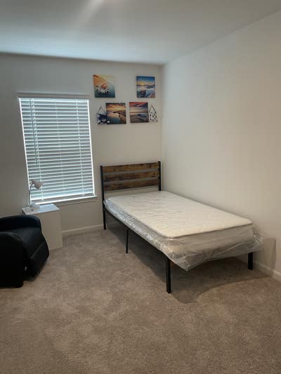 Rooms for rent in the Von Ormy area Main Photo