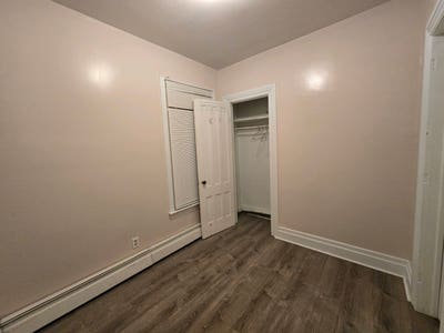 Room for rent Main Photo
