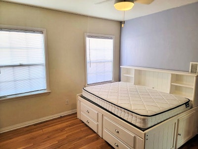 Room Four Rent in Inglewood - 5 Minutes from SOFI Main Photo