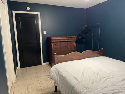 Cozy room in a nice neighborhood  Main Photo
