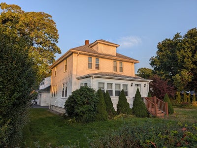 Private Room in Spacious Randolph House – Parking  Main Photo