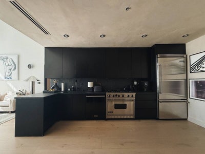 Furnished Room in Luxury Hollywood Penthouse Main Photo