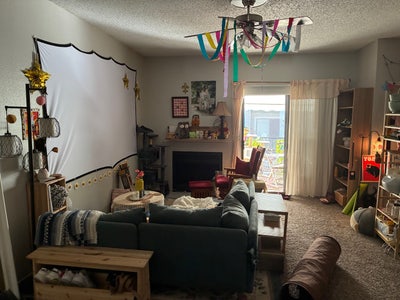 Room w private balcony/bathroom at Crestview! Main Photo