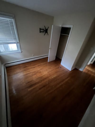 Eastport room, utilities included, walk downtown Main Photo