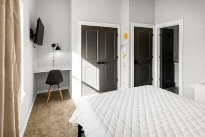  All Private Baths! Gated Parking and Luxury Coliv Main Photo