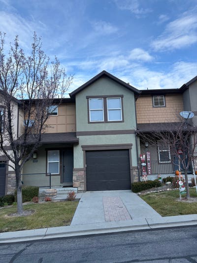 Room for rent in Draper with amazing views! Main Photo