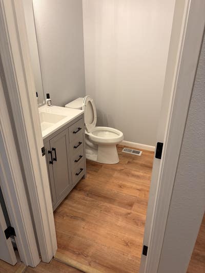 Lake Stevens Room—Cozy, Bright & Relaxed Main Photo