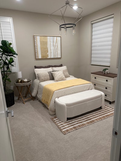 Looking for roommates  Main Photo