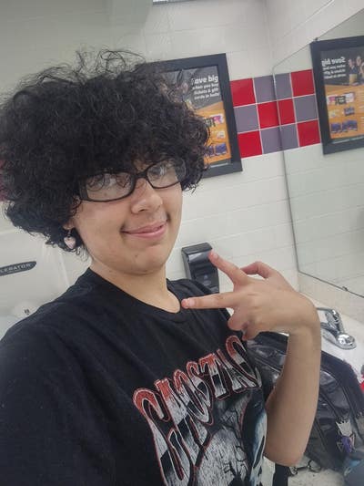 Looking for someone to room up with in Lorain, OH Main Photo