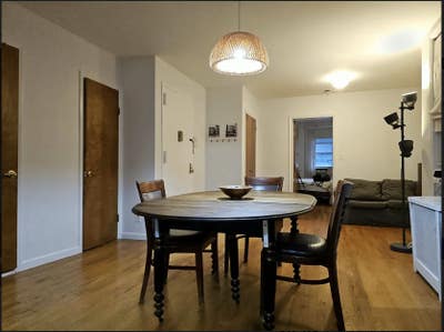 Large Room 1 Block from McCarren Park Main Photo