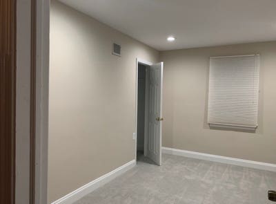 Springfield Room for Rent with Private Entrance—Ut Main Photo