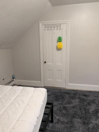 Room in East Providence-utilities and wifi Main Photo
