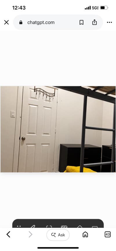 Fully Furnished Room-No Security Deposit  Main Photo