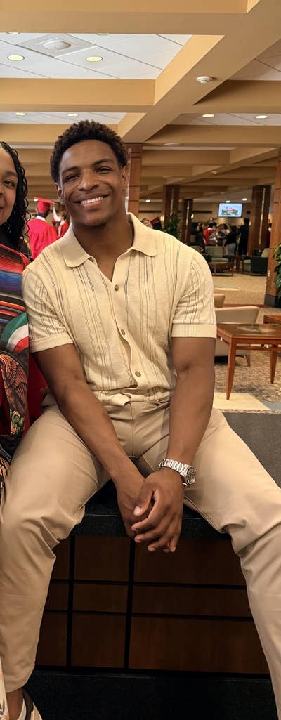 Professional Male seeks a small or large room Main Photo