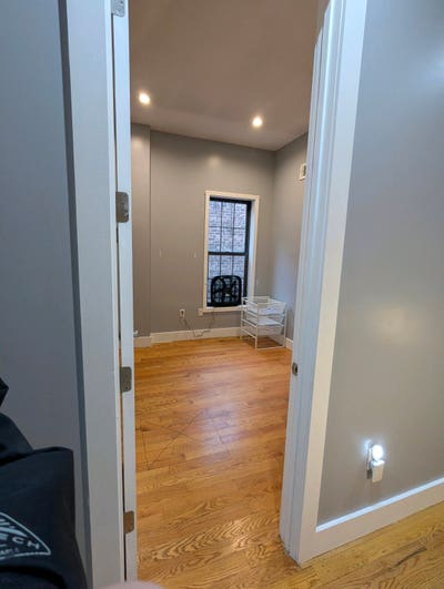 $1100/mo long term sublet + private bathroom Main Photo