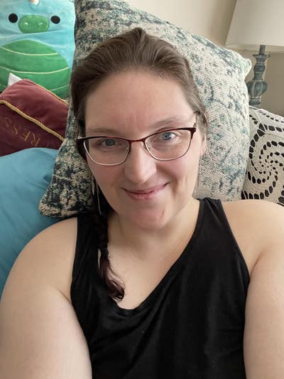 Women Seeking a Room Near My Bestie Main Photo