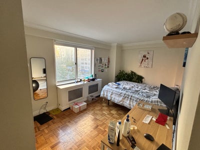 Private room in spacious UES 3BR - $2,749/month Main Photo