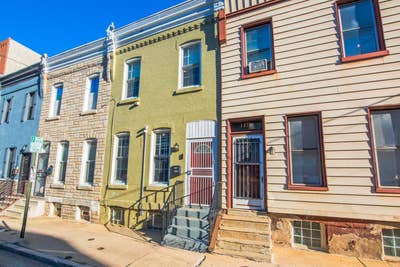 Spacious and Convenient Philadelphia Home Main Photo