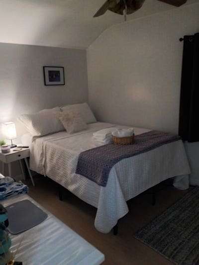 Fully furnished Room with Cooking Facilities Main Photo