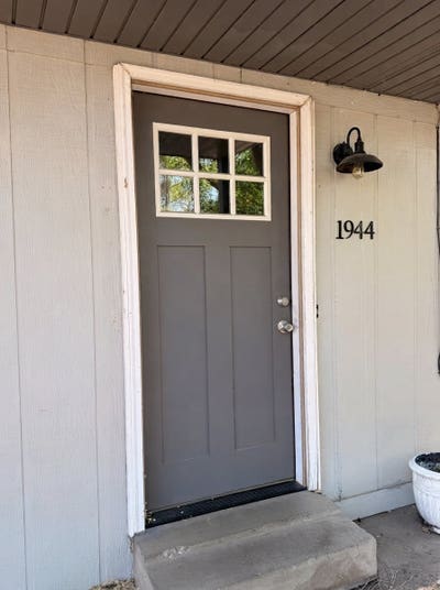 Charming Duplex on Private Lane Main Photo