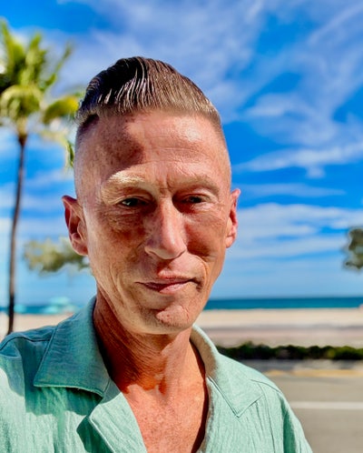 Professional Male seeks a small or large room Main Photo