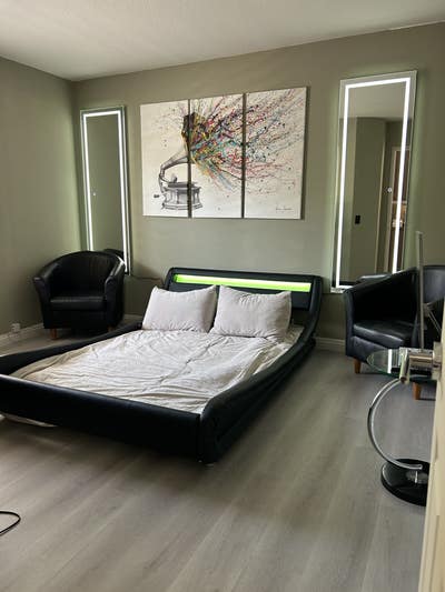 Modern Bedroom with Private Bathroom Main Photo