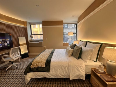 Fully Furnished Studio Near the Theater District  Main Photo