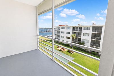 Waterfront 1BRBA Condo with Intracoastal Views & P Main Photo