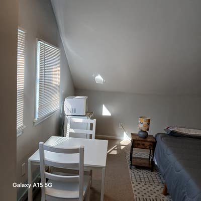 Quiet, furnished includes utilities,metro Main Photo