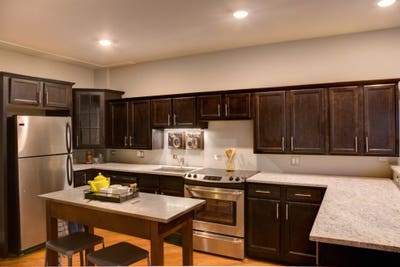 1 Bed in Uptown Main Photo