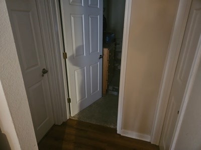 You get 2 rooms and private full bath Main Photo