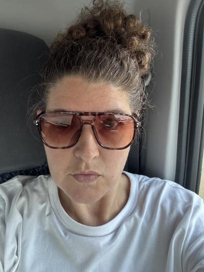 Professional Female seeks a small or large room Main Photo