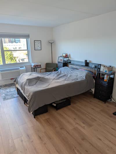 Amazing short-term 1 bedroom (w/ bath) near WTC Main Photo