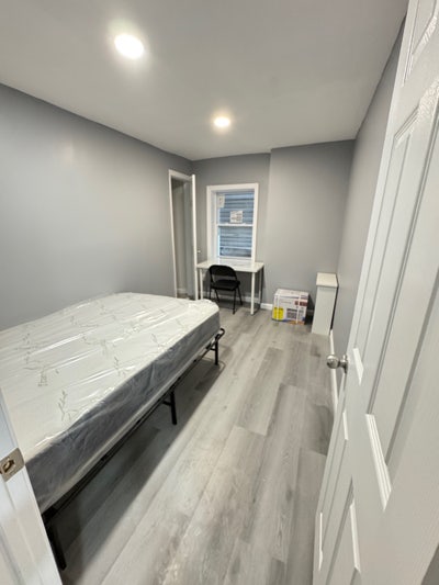 Renovation |FREE Laundry  | EZ to Manhattan  Main Photo