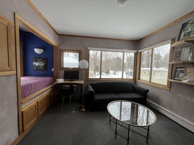 Two-room suite with bath in house on quiet street Main Photo