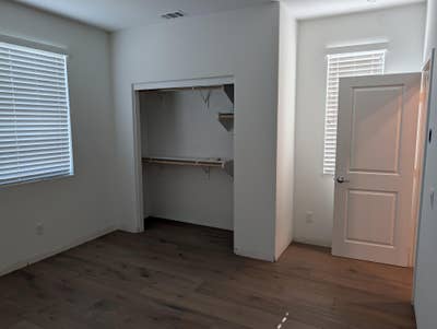 Room with Private Bathroom Main Photo