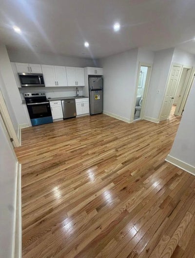 Large and Medium Bedroom for Rent  Main Photo