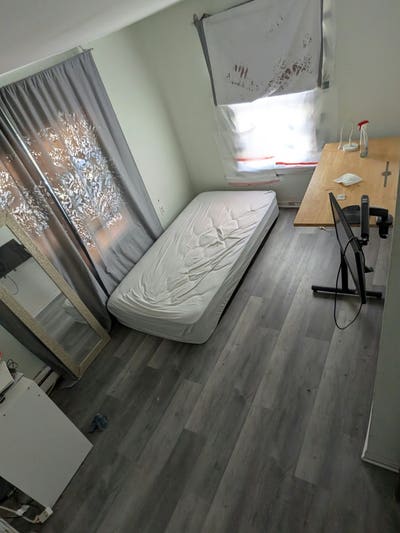 Small room in edgewater nj Main Photo