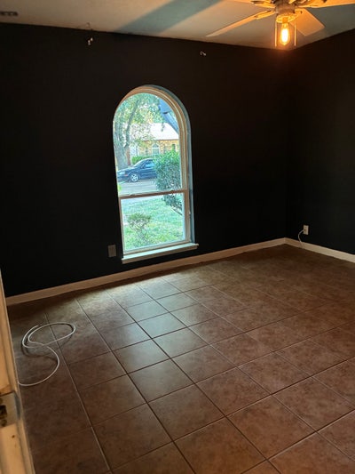 Unfurnished room in Garland Main Photo