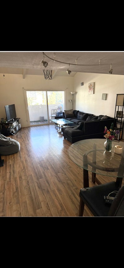 Room for Rent - Walking Distance from CSUN Main Photo